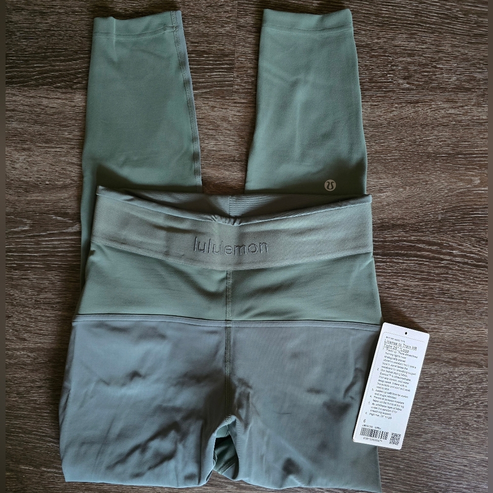 Lululemon License To Train Leggings Size 6 25" Grey Eucalyptus